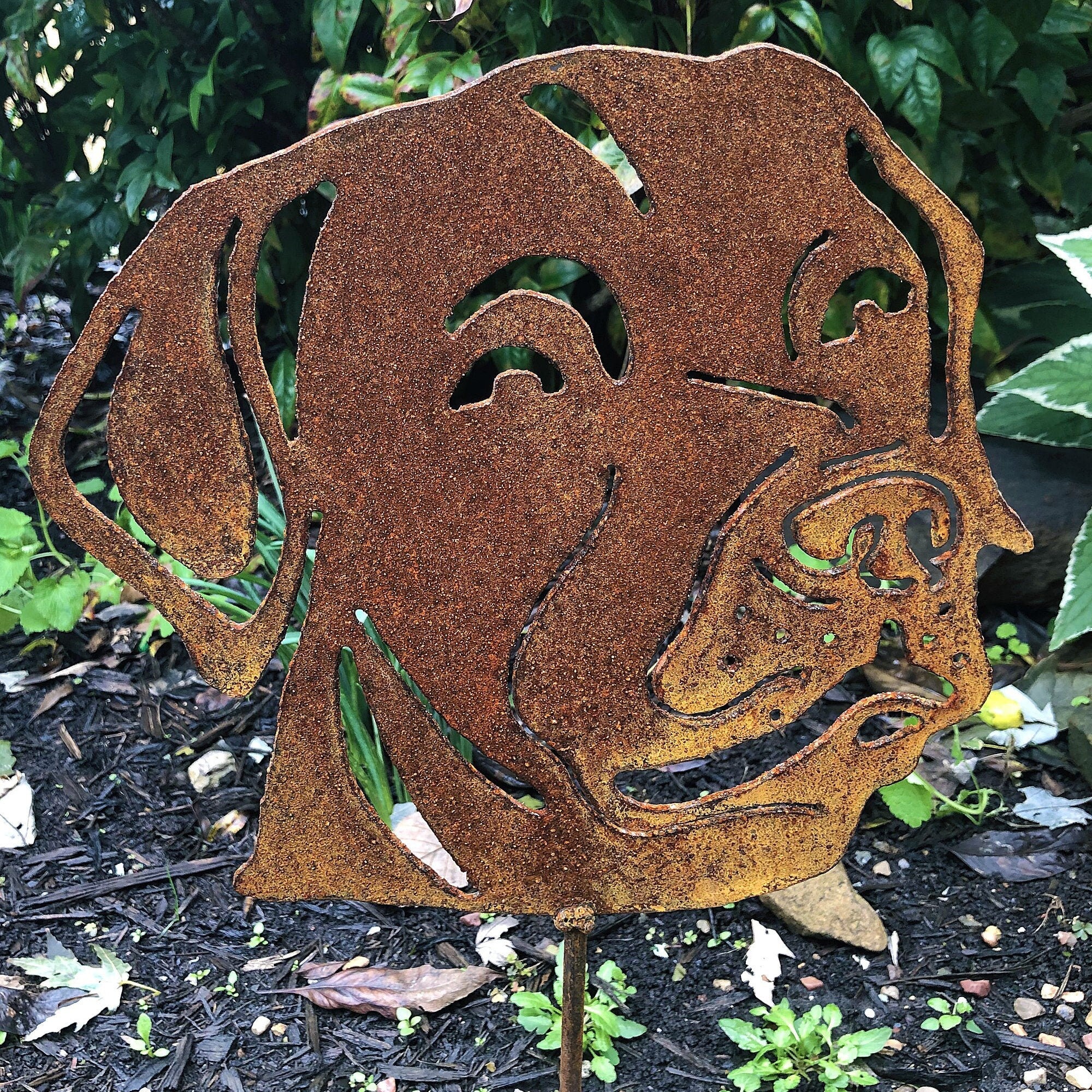 Rustic Metal Labrador Head Yard Stake - Dog Memorial Art (9x9)