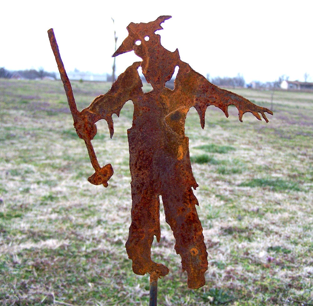Metal Zombie Farmer Yard Stake: Undead Garden Decor