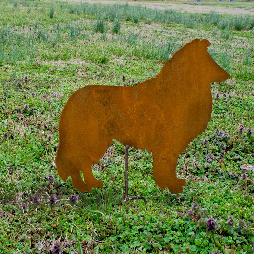 Rusted Rough Collie Sculpture: Outdoor Garden Stake Decor