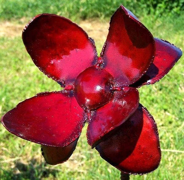 Red Metal Flower Stake: Rustic Garden Art, Outdoor Decor