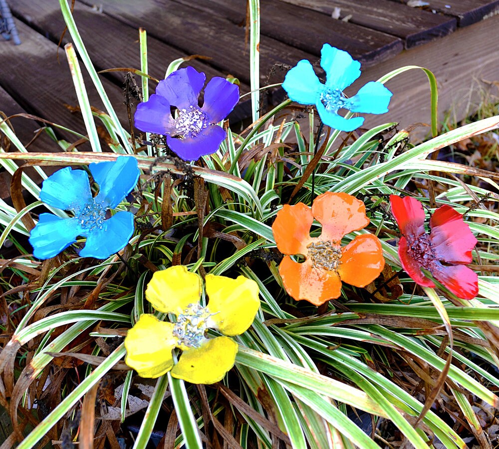 Metal Poppy Bouquet: Realistic Colorful Winter Flower Decor (Set of 6)