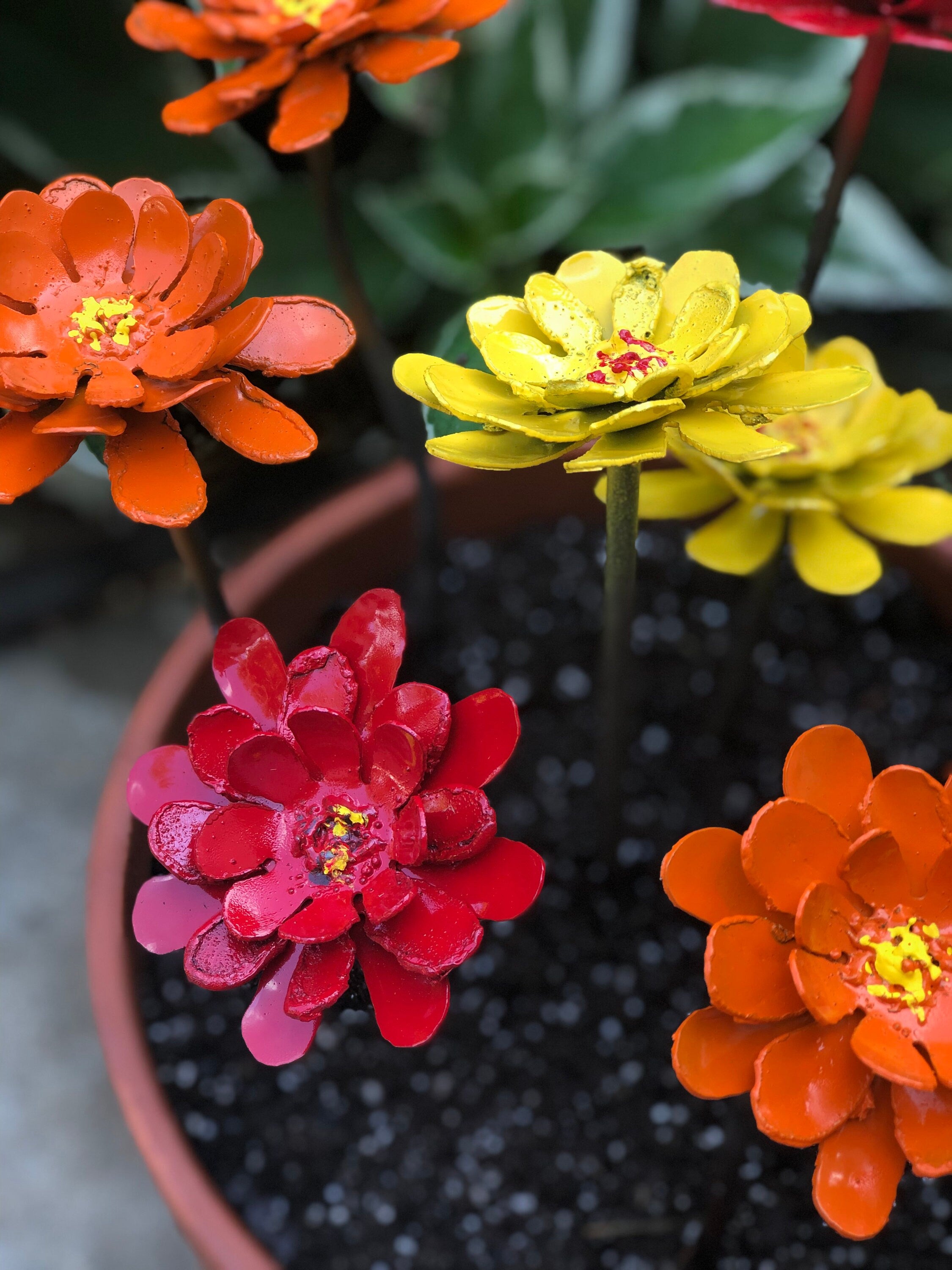 Metal Zinnia Flower Pot Insert: Colorful Steel Blooms, No Watering
