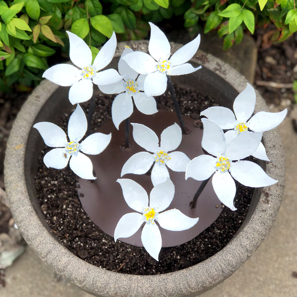 Metal Jasmine Flower Garden Art: Colorful Bloom Pot Insert