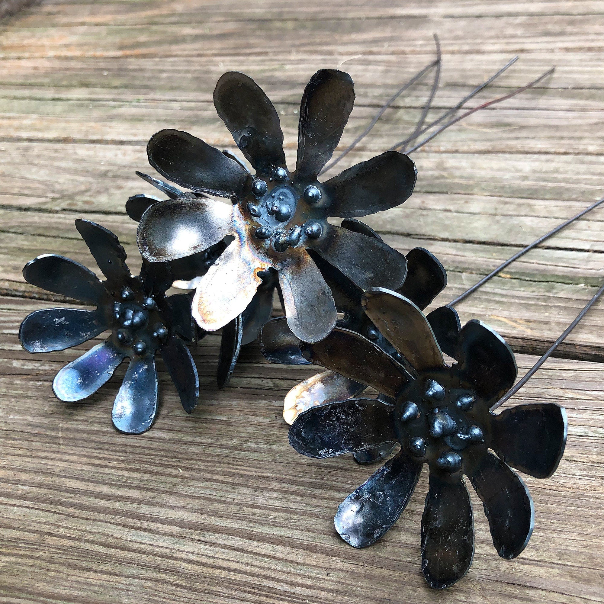 Handmade Steel Daisy Flowers - Set of 6 - Metal Garden Stakes