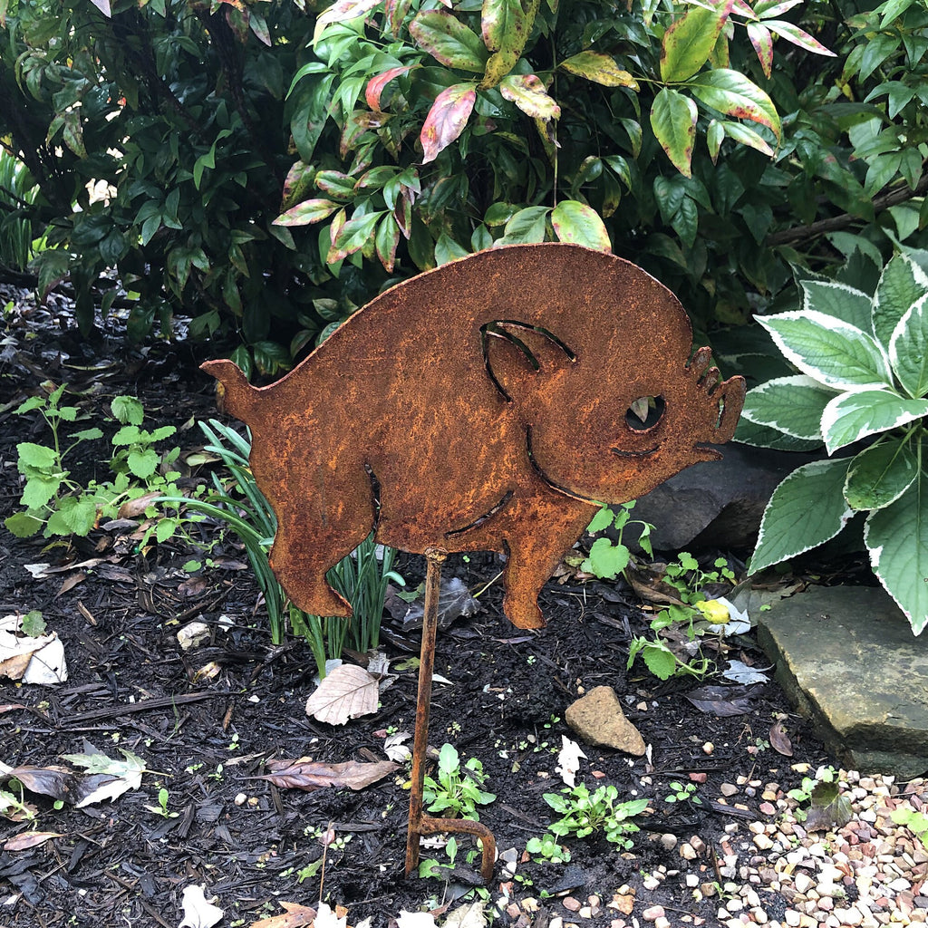 Rustic Metal Pig Yard Stake: Hog Garden Decor