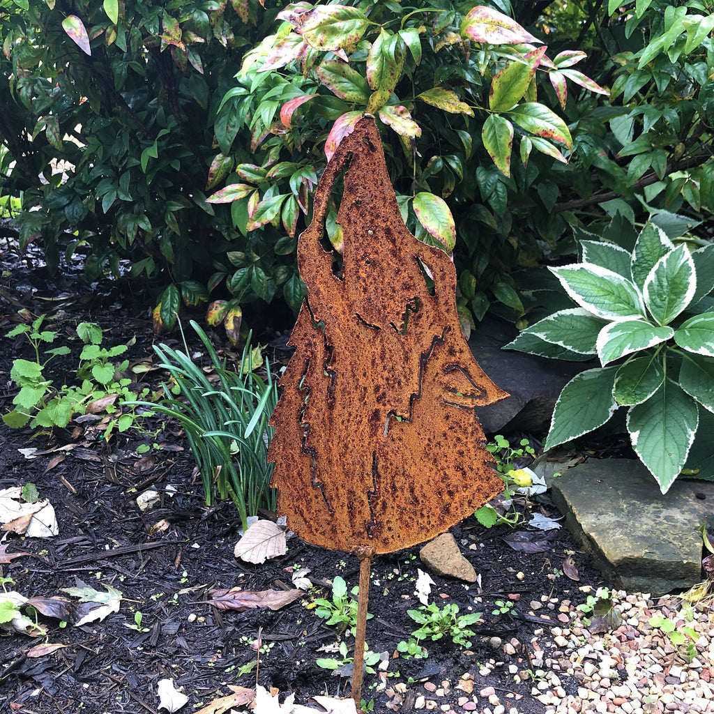 Rustic Metal Howling Wolf Flowerbed Stake - Southwestern Decor