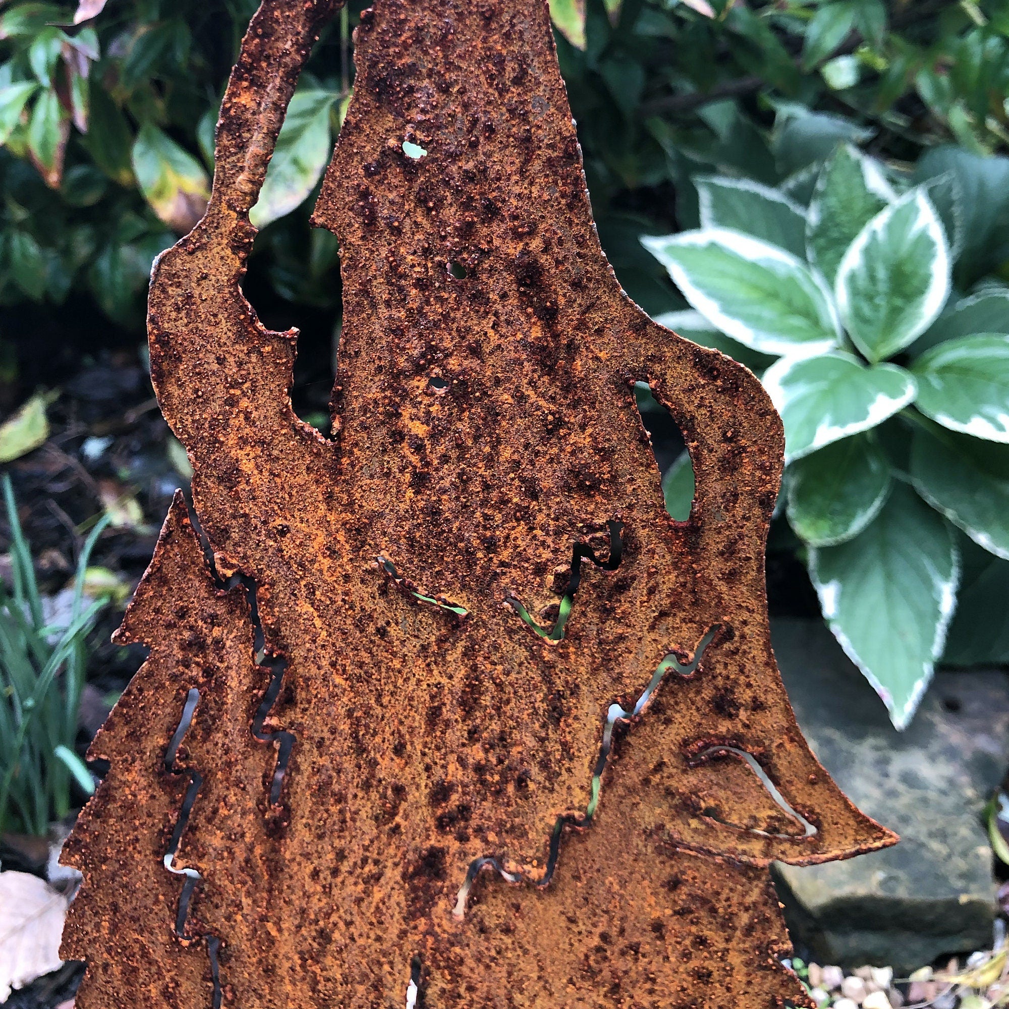 Rustic Metal Howling Wolf Flowerbed Stake - Southwestern Decor