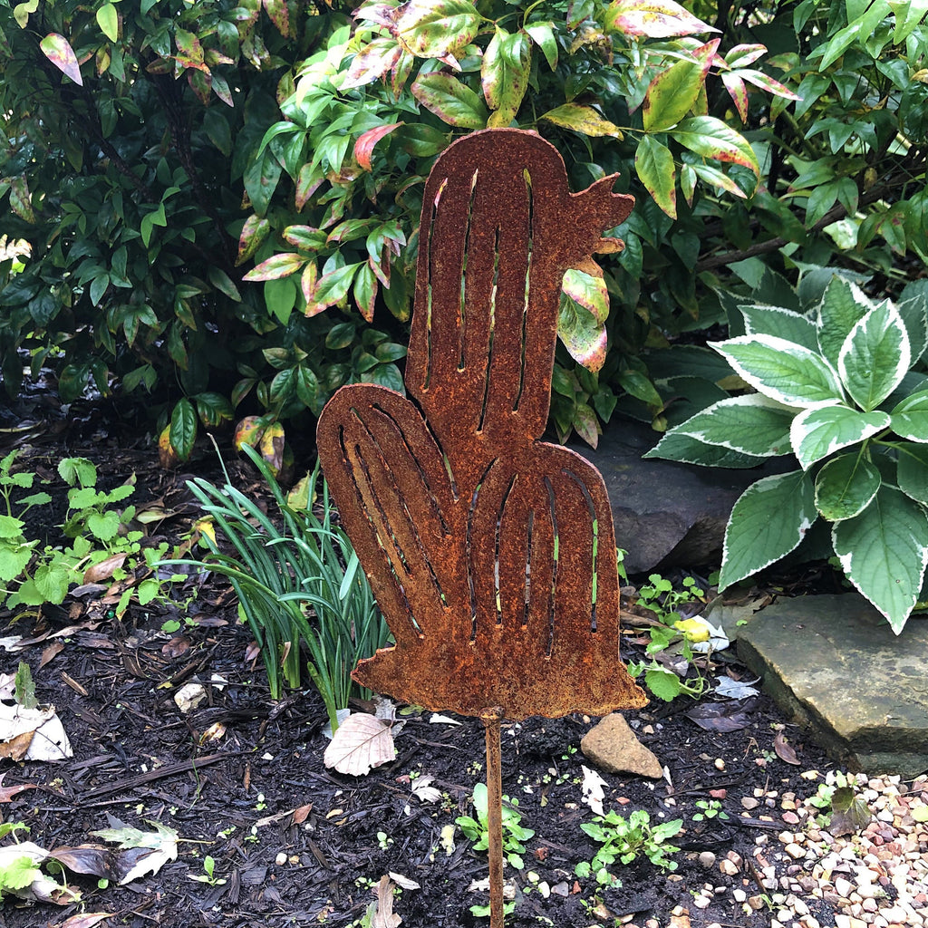Rustic Metal Cactus Yard Stake: Southwest Garden Art