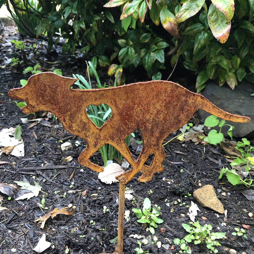 Rustic Labrador Heart Memorial Stake: Metal Dog Garden Decor