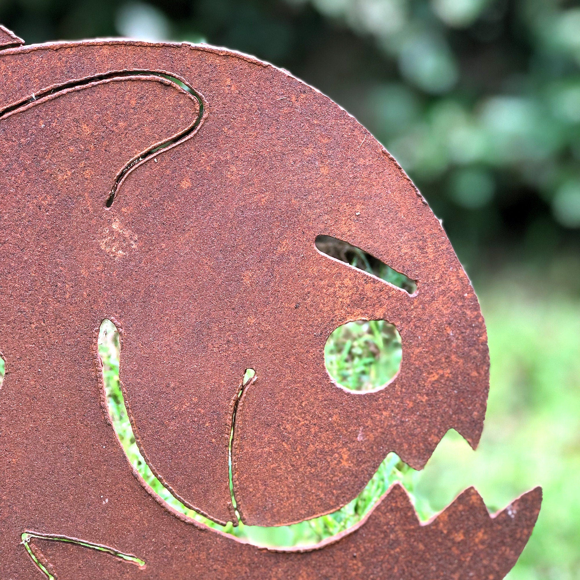 Large Iron Piranha Garden Stake: Metal Fish Sculpture (15 inch)