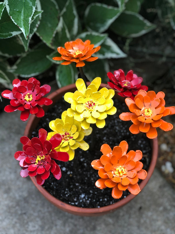 Metal Zinnia Flower Pot Insert: Colorful Steel Blooms, No Watering