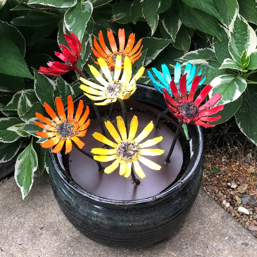 Metal Gerbera Garden Flowers: Colorful Steel Bloom Pot Insert