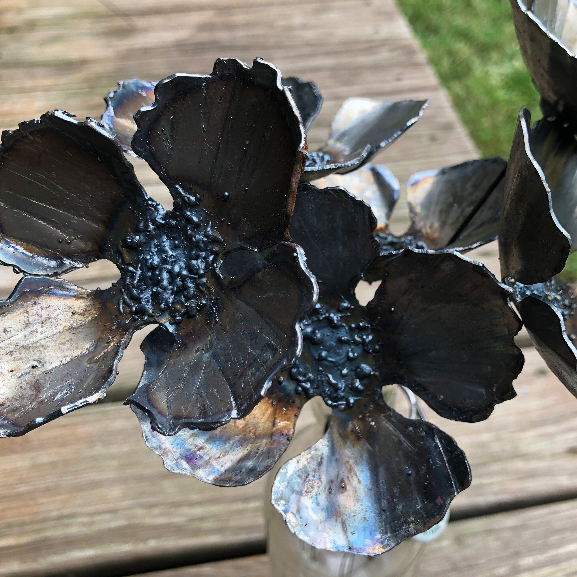 Handmade Steel Poppy Set: Industrial Vase Accent Flowers