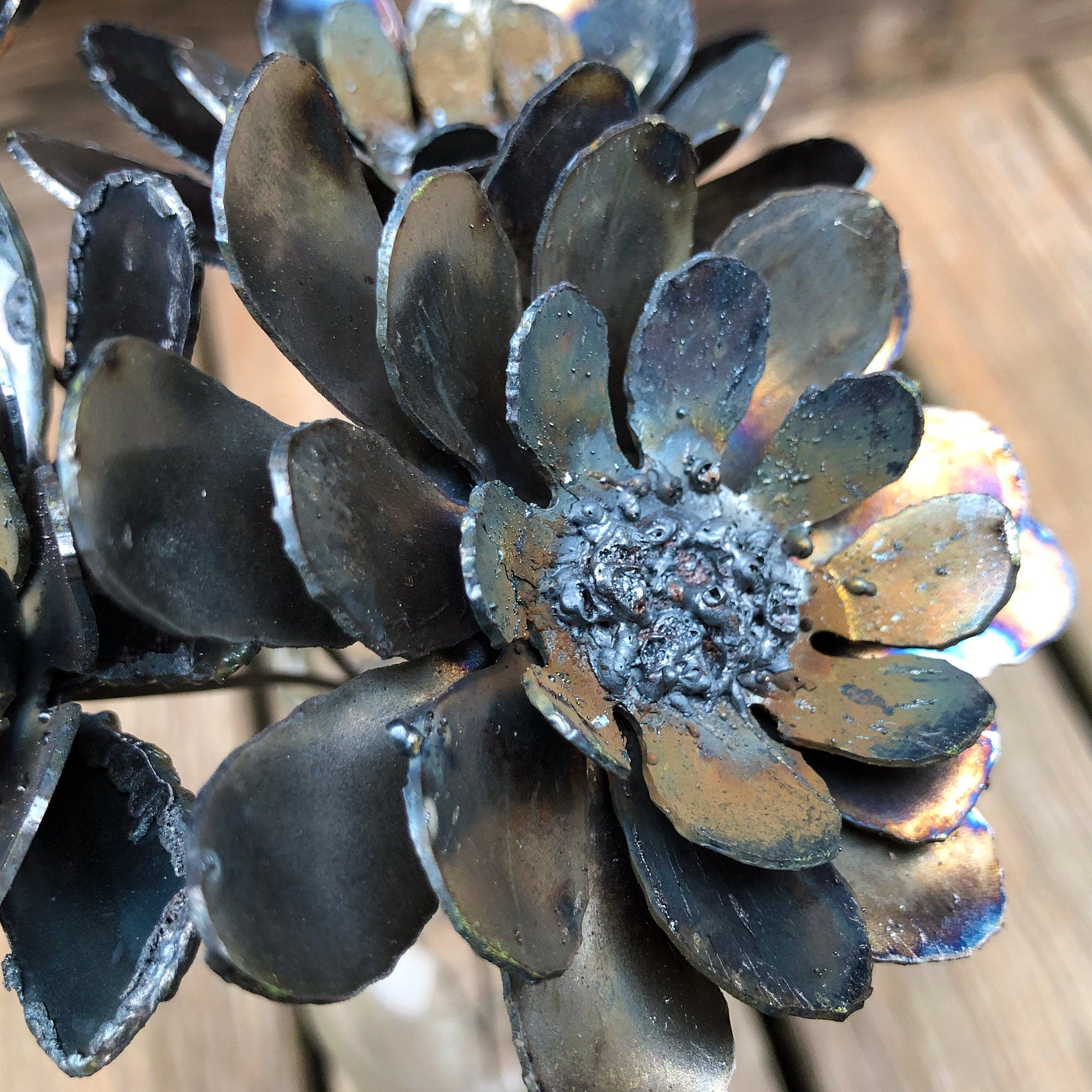 Handmade Steel Zinnia Flower Stake Set: Rustic Industrial Decor