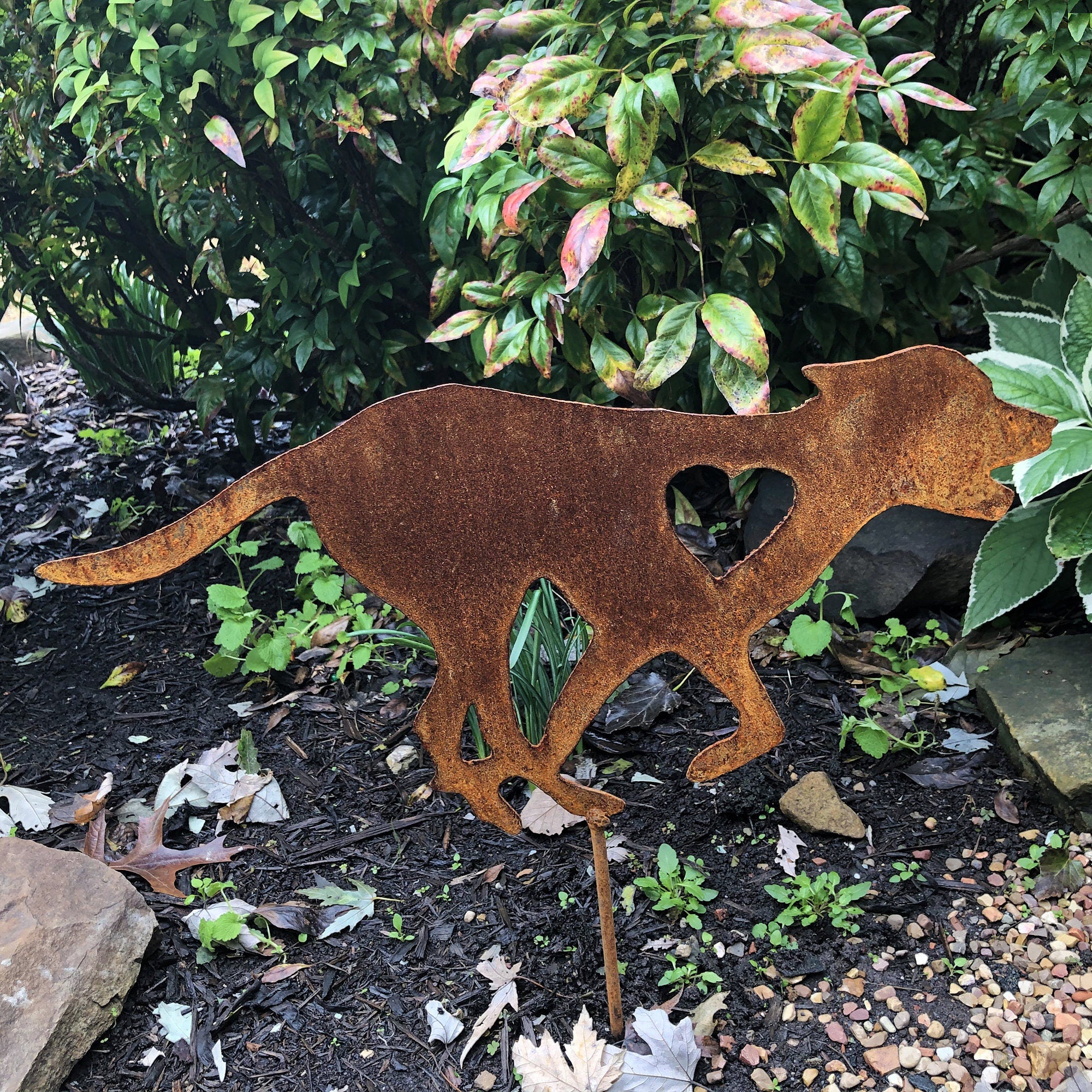Rustic Labrador Heart Memorial Stake: Metal Dog Garden Art