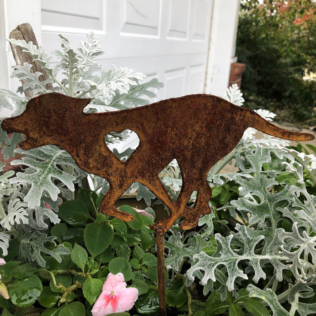 Rustic Labrador Heart Memorial Stake: Metal Dog Garden Decor