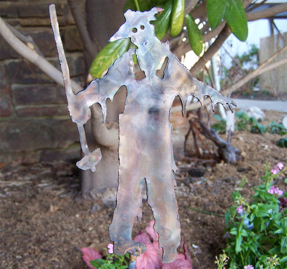 Metal Zombie Farmer Yard Stake: Undead Garden Decor