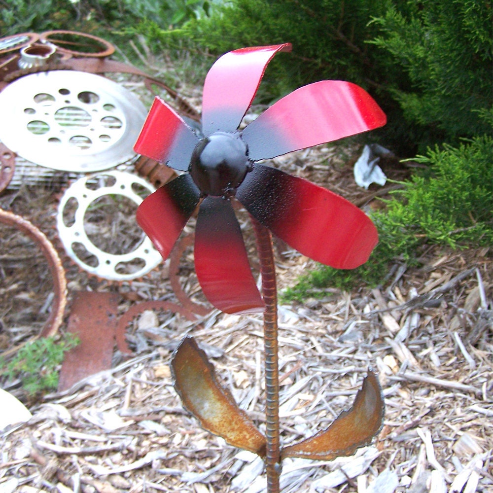 Metal Flower Stake: Hammered Steel Garden Art - "The Pearl"