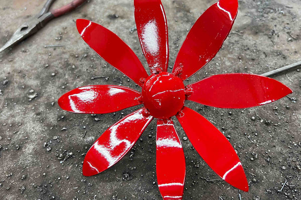 Metal Lily Flower Stake: Hammered Steel Outdoor Sculpture