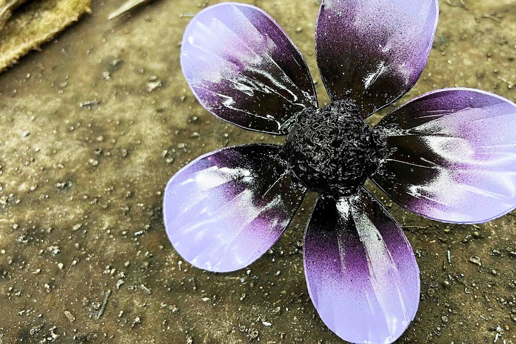 Violet Steel Flower Stake: Patio Planter Decoration