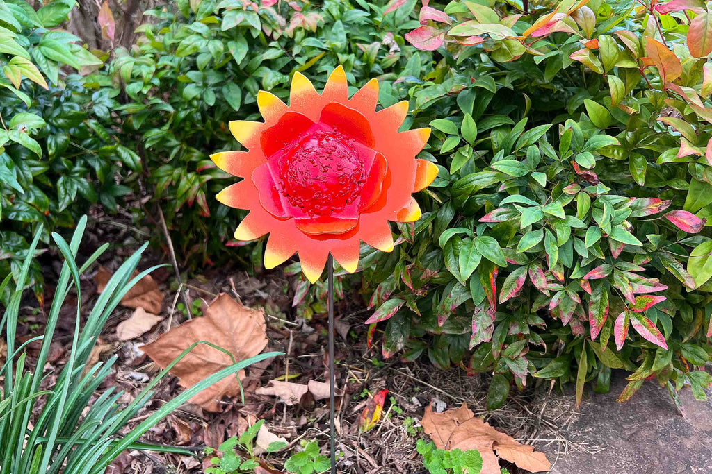 Handmade Metal Sunburst Flower Stake: Modern Garden Art