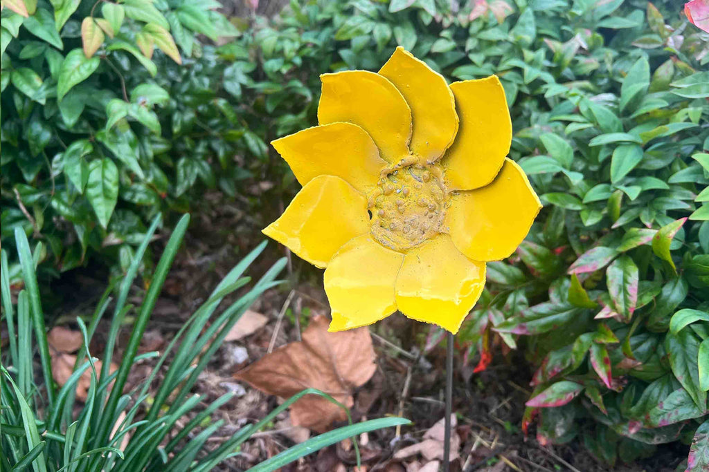 Rustic Yellow Metal Dandelion Flower Stake - Patio Garden Art