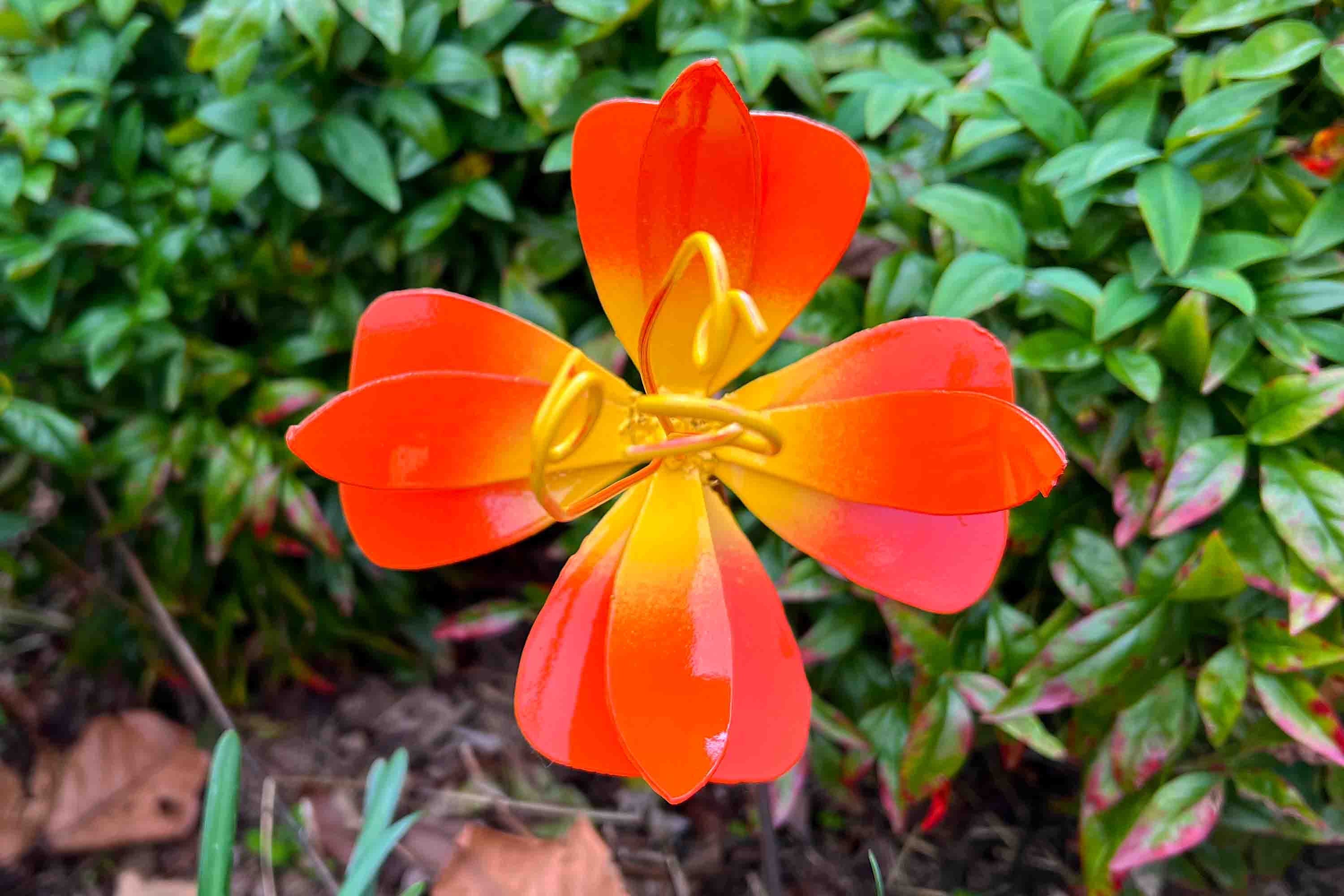 Red Metal Tulip Flower Sculpture: Outdoor Garden Art