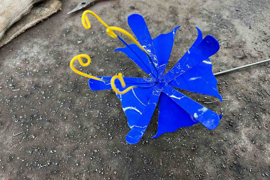 Heather Metal Flower Stake: Blue Desert Flower Decoration