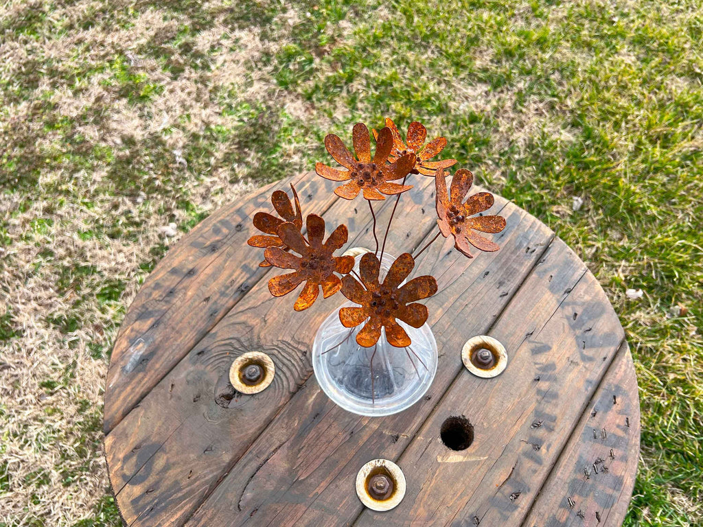 Rusty Metal Daisy Flowers (Set of 6): Handmade Rustic Industrial Decor
