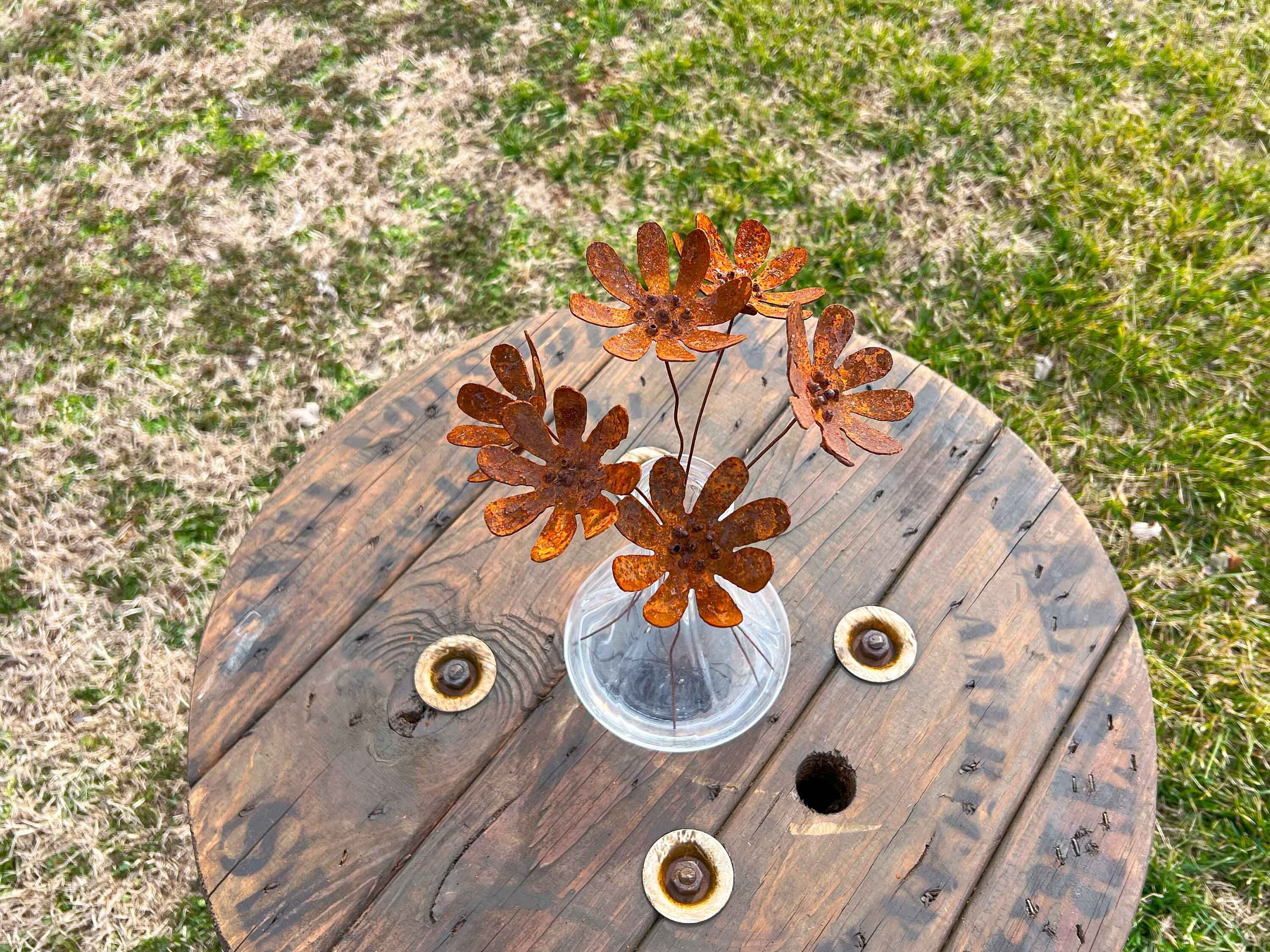 Rusty Metal Daisy Flowers (Set of 6): Handmade Rustic Industrial Decor