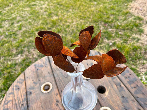 Rusty Iron Iris Flowers (Set of 3): Handmade Industrial Sculpture