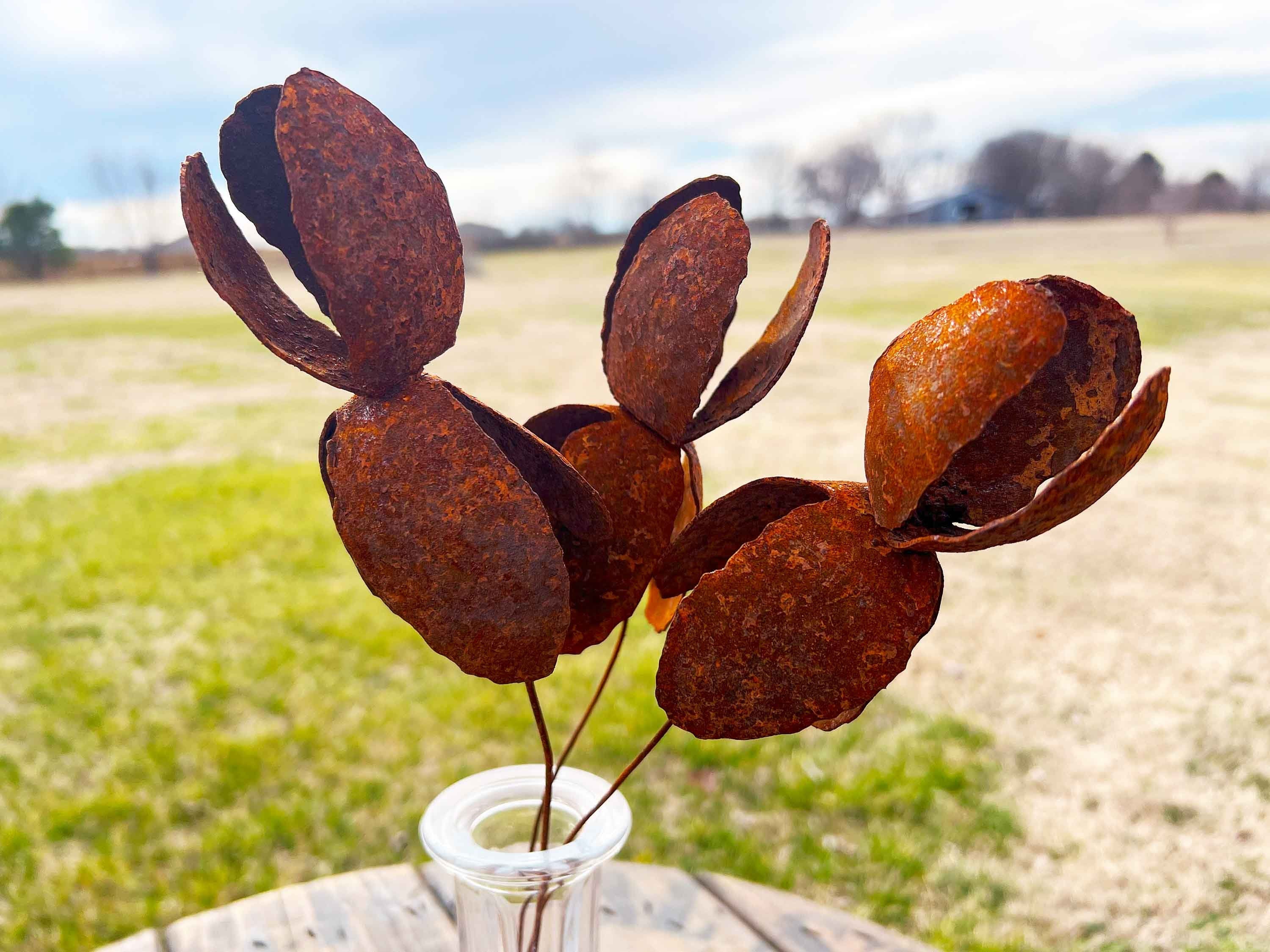 Rusty Iron Iris Flowers (Set of 3): Handmade Industrial Sculpture