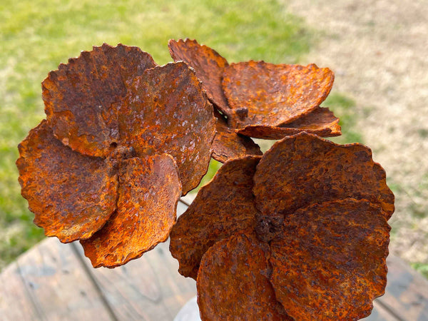 Rusty Iron Poppy Set: Handmade Industrial Floral Decor