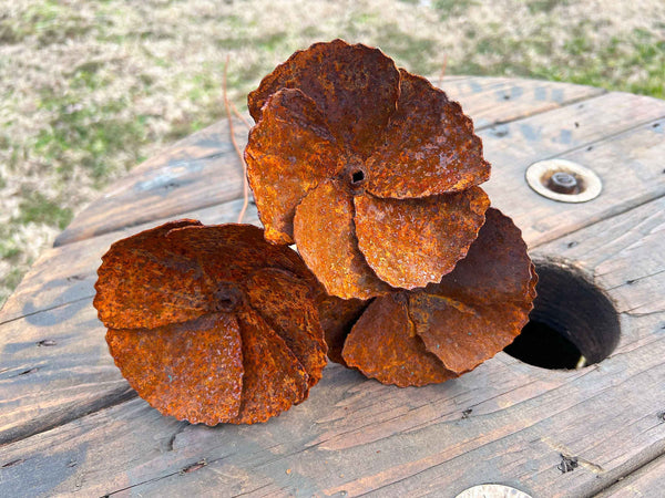 Rusty Iron Poppy Flowers (Set of 3): Industrial Floral Decor