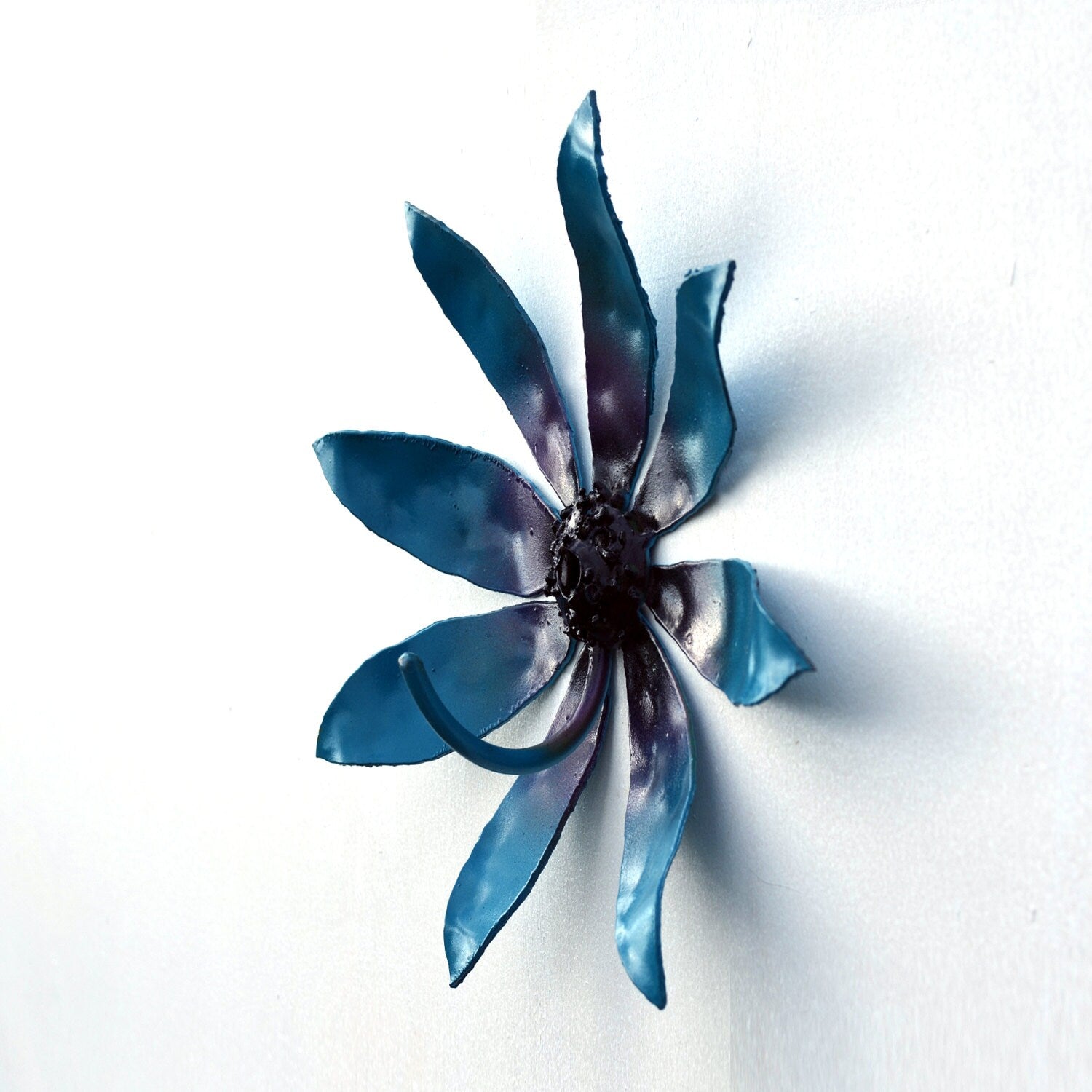 Flower Key Holder: Steel Leash Rack, Teal Purple Burst