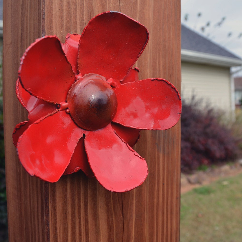 Red Metal Flower Stake: Burnt Center Garden Decor