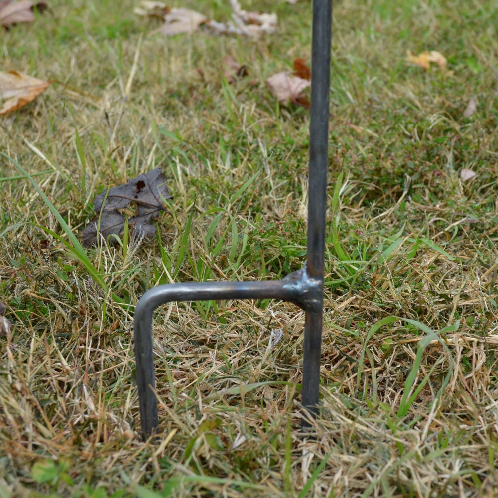 Red Metal Flower Stake: Burnt Center Garden Decor