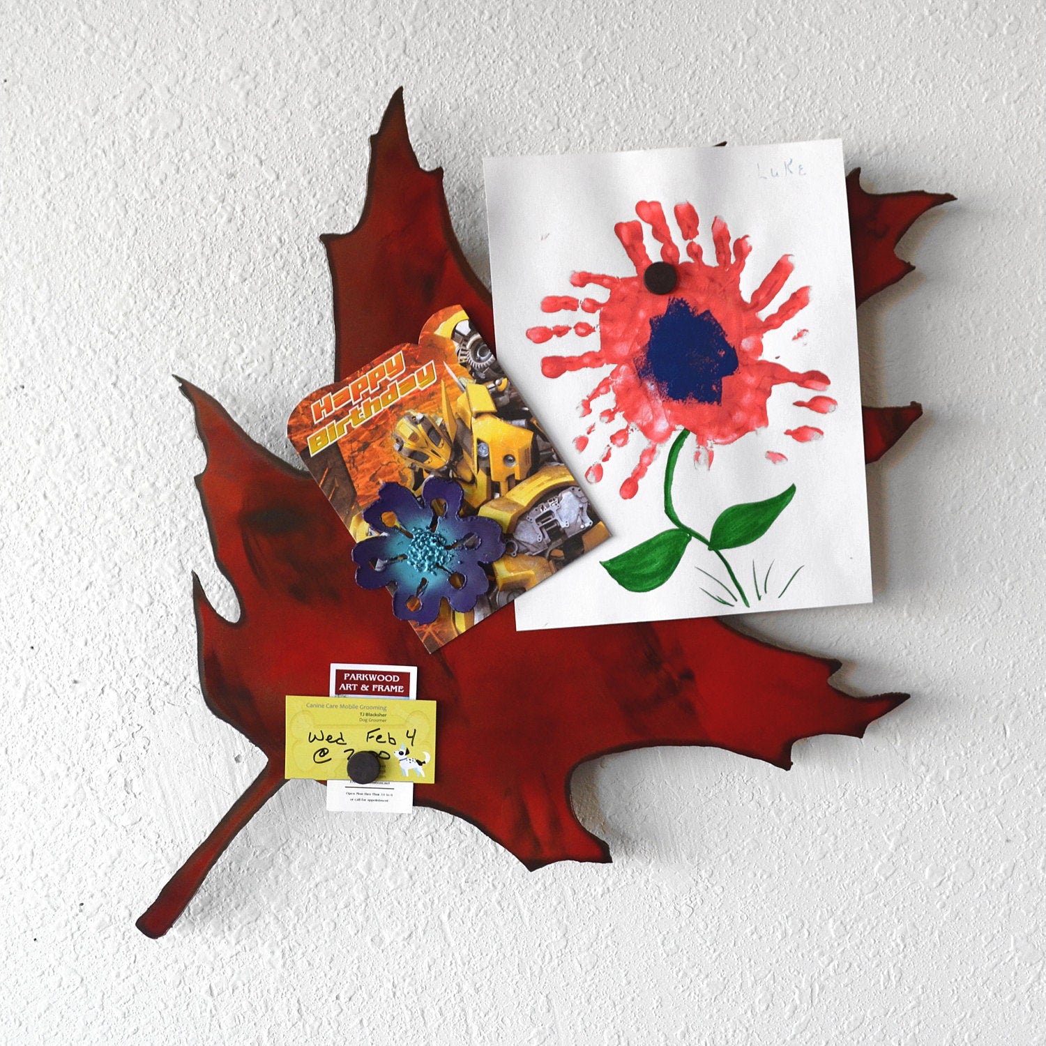 Red Metal Maple Leaf Wall Art: Rustic Note Board Organizer (22" X 17")