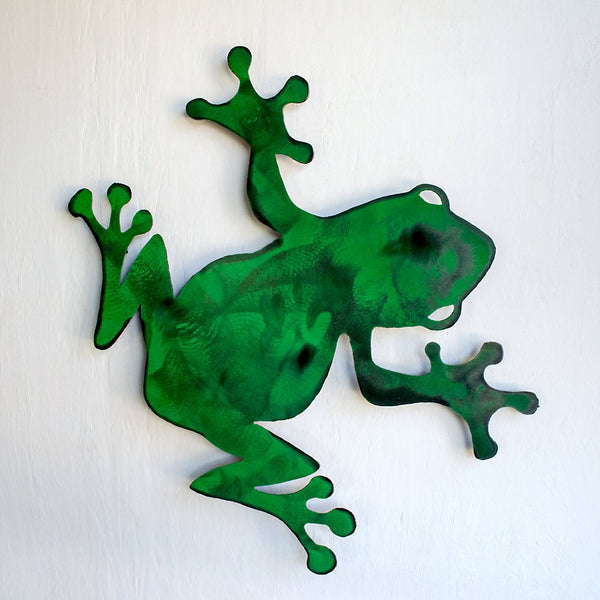 Metal Tree Frog Wall Art: Green Rustic Fence Decor (22" X 22")