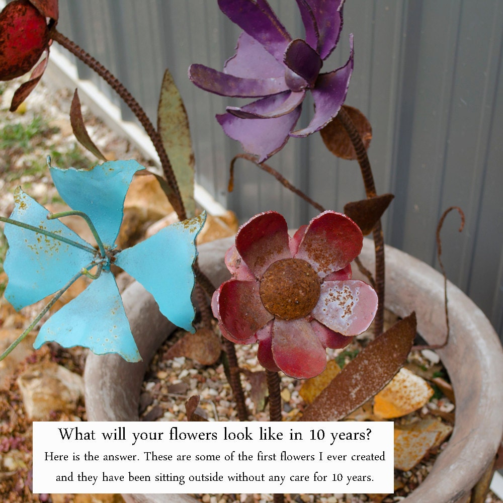 Handmade Rustic Metal Daisy Yard Stake - Yellow Garden Flower Decor